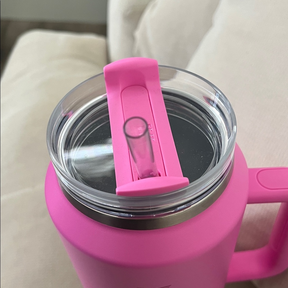 Stanley 64 oz quencher tumbler. Bubblegum pink color. New - Picture 4 of 6